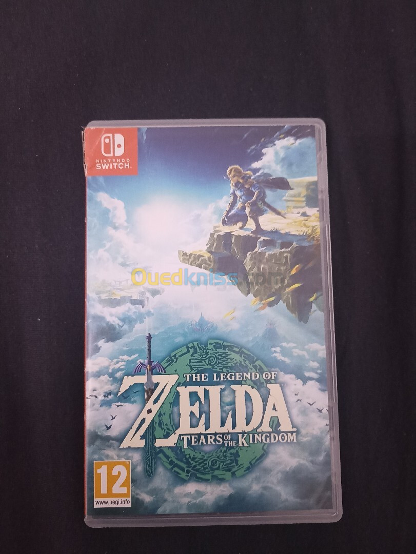 NINTENDO SWITCH V2 (OLED) 64GB+64GB carte SD + jeu Zelda tears of the kingdom 