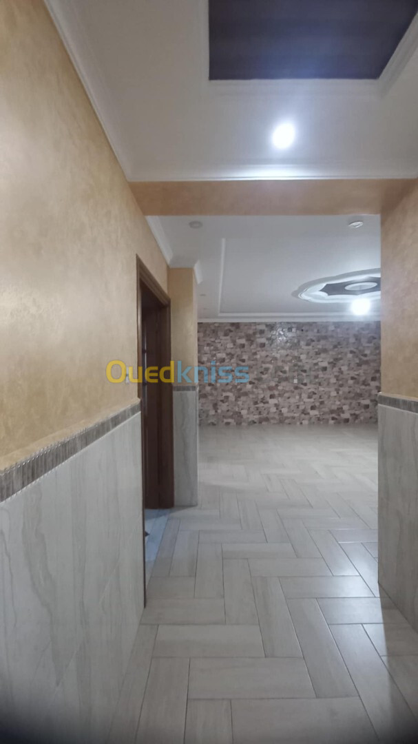 Location Niveau De Villa F4 Alger Les eucalyptus