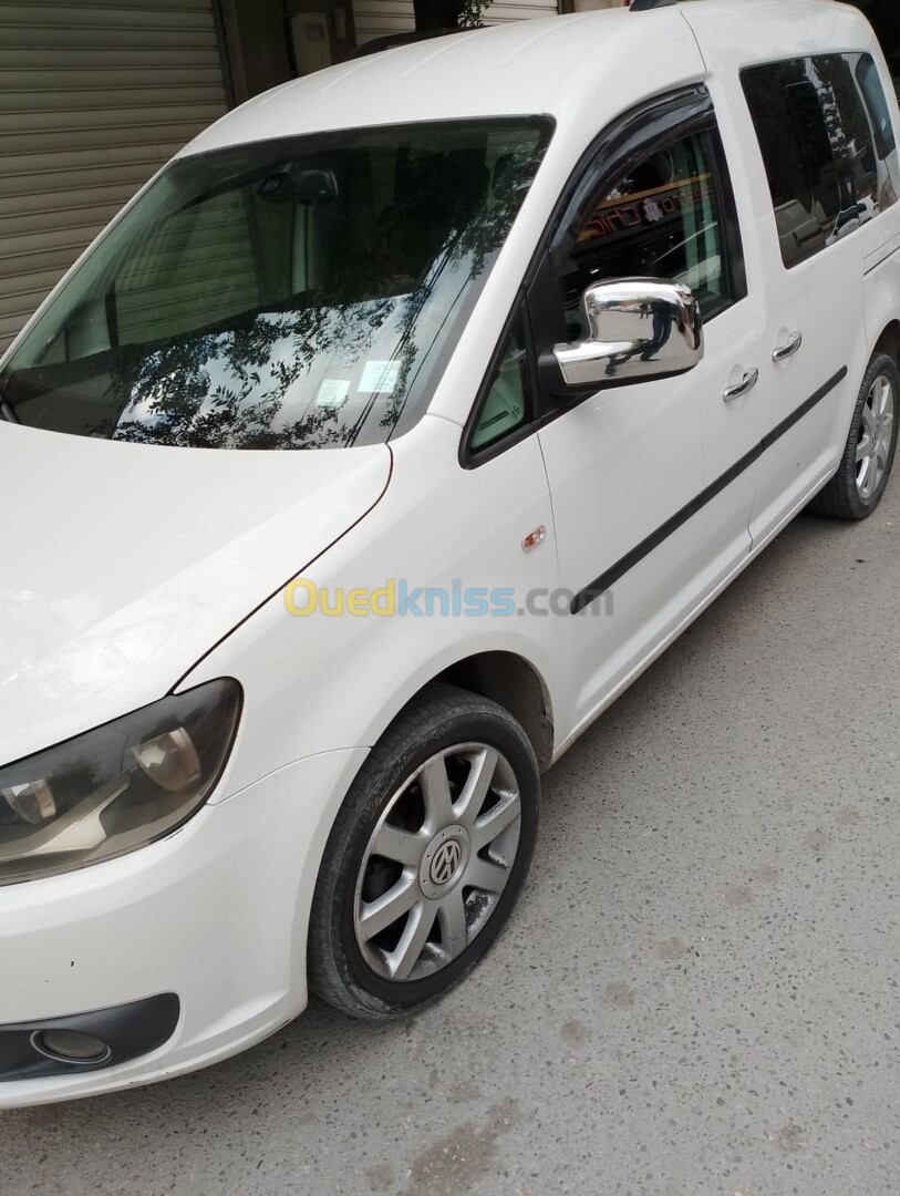 Volkswagen Caddy 2011 