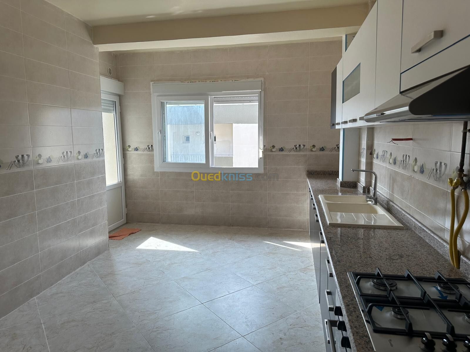 Vente Appartement F4 Tipaza Khemisti