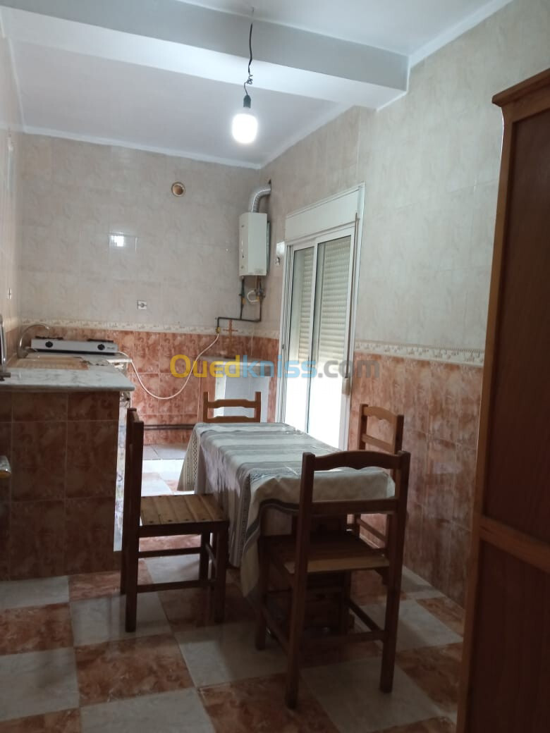 Location vacances Niveau De Villa F2 Alger Bordj el kiffan