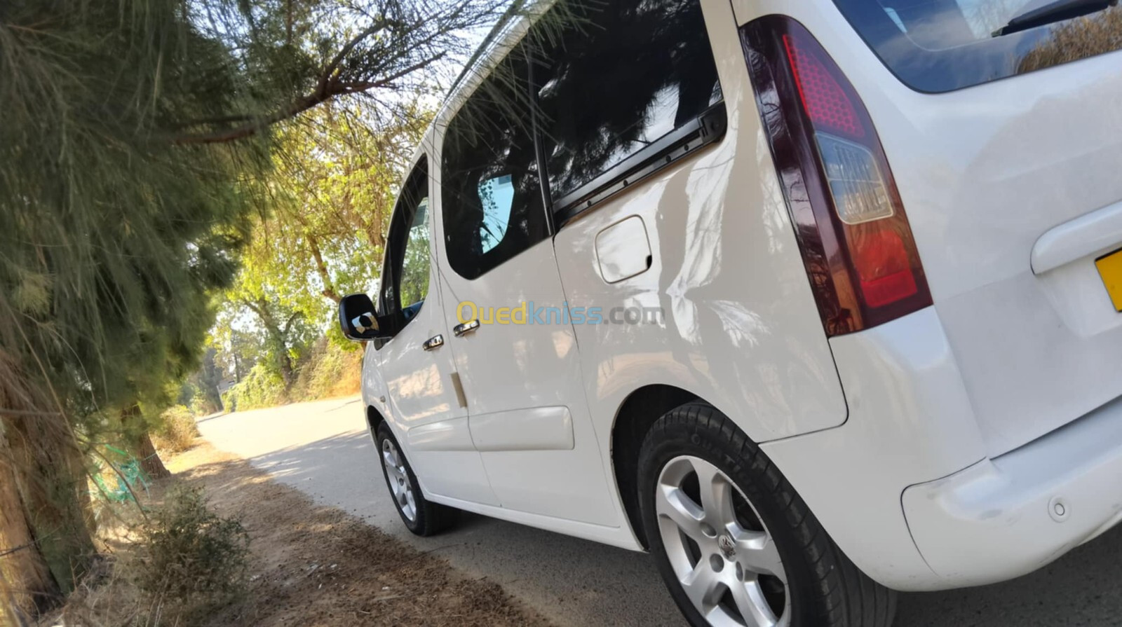 Peugeot Partner 2015 Tepee Allure 