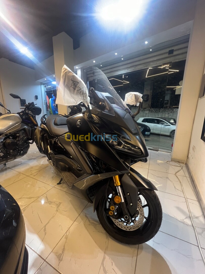 Yamaha Tmax tech max 2024