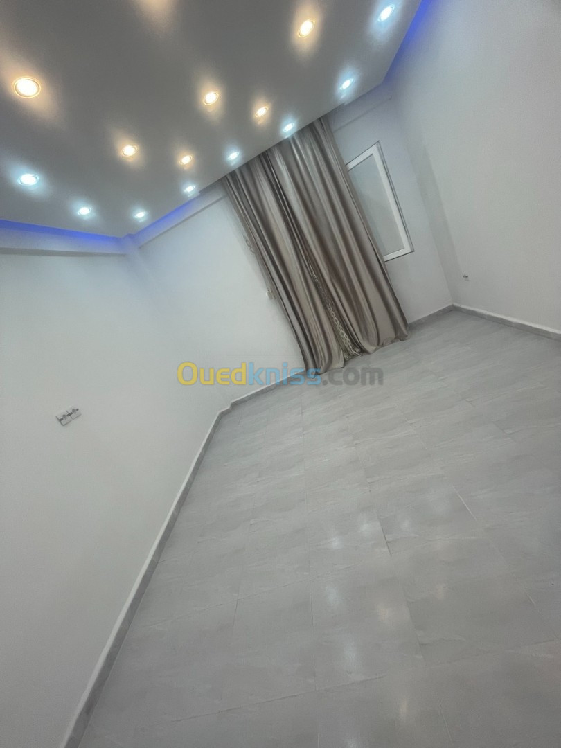 Location Appartement F3 Tipaza Khemisti