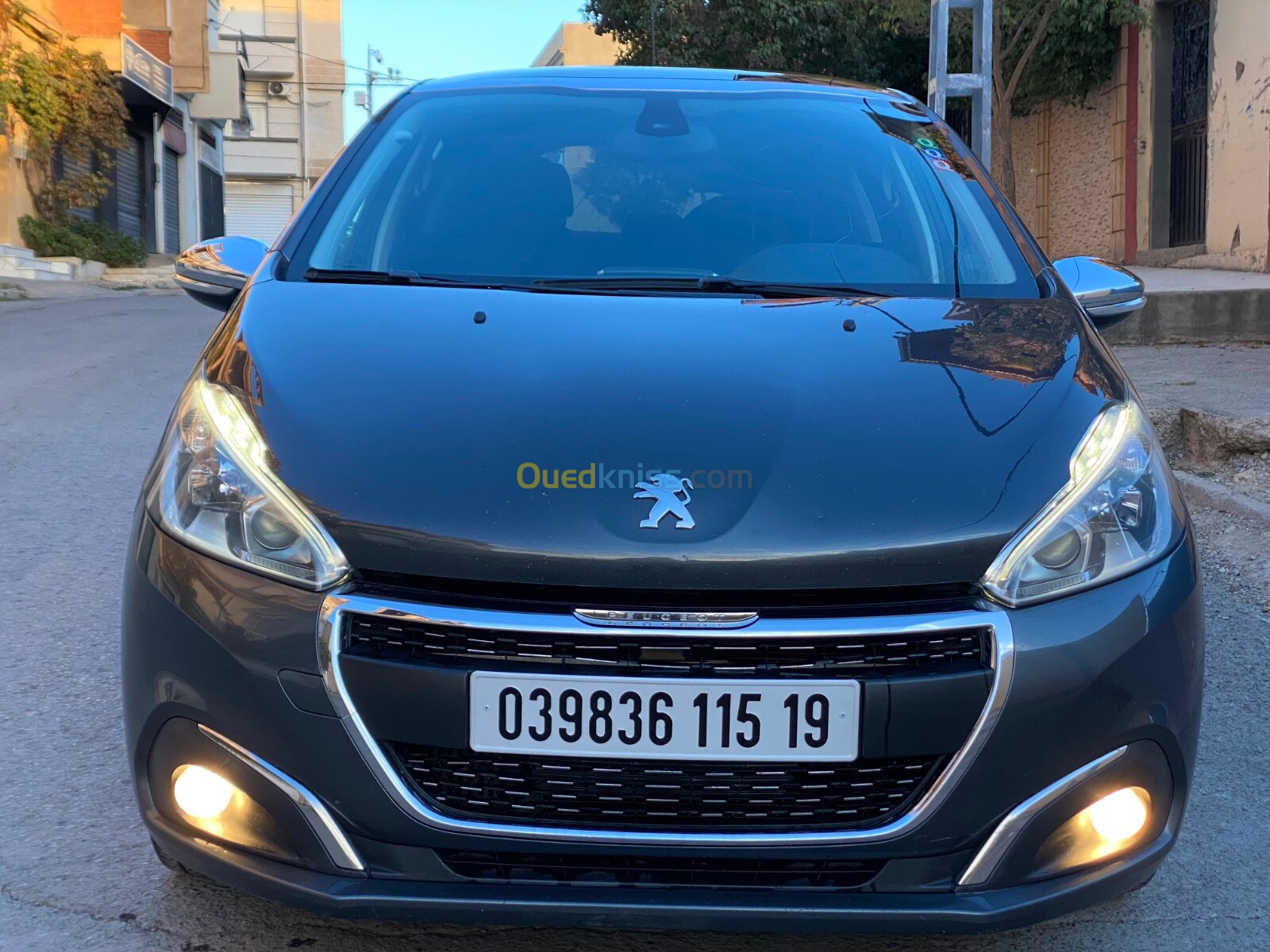 Peugeot 208 2015 Allure Facelift