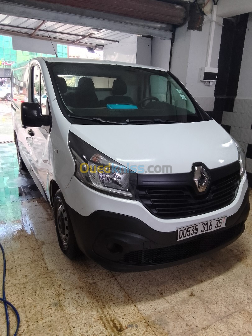 Renault Trafic 2016