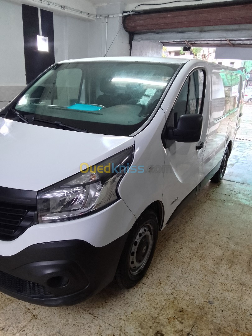 Renault Trafic 2016