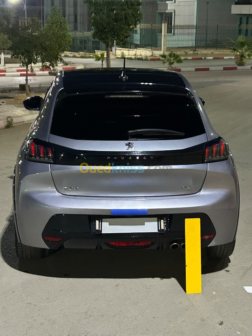 Peugeot 208 2022 GT Line