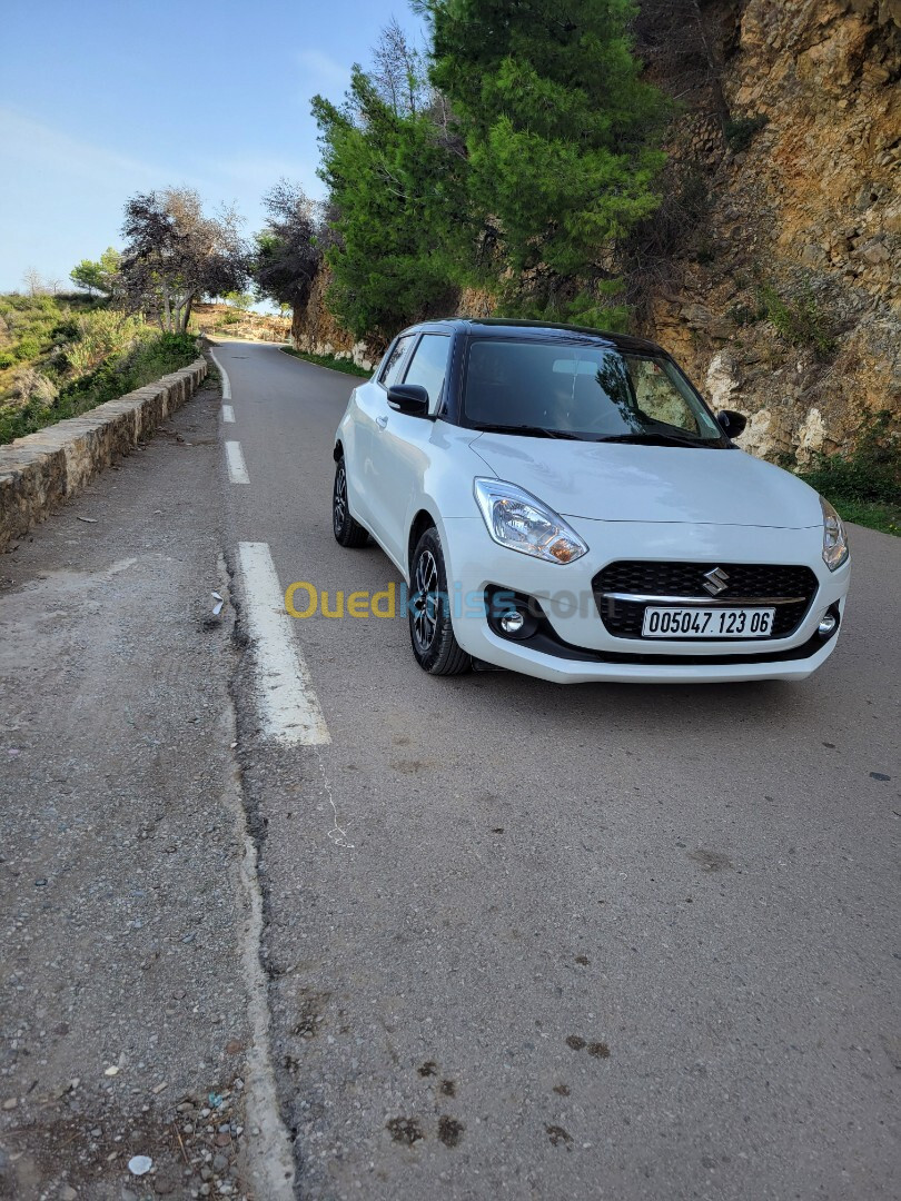 Suzuki Swift 2023 Monter carlo