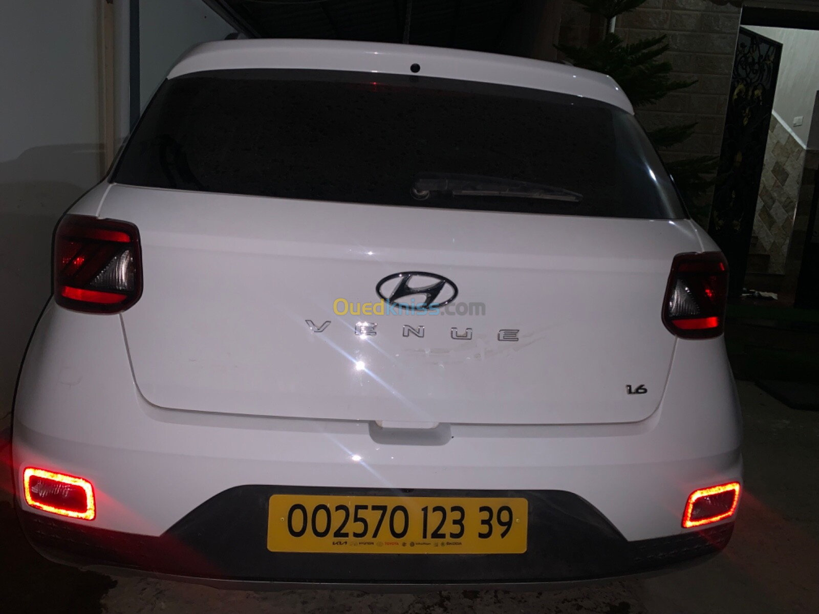 Hyundai VENUE 2023 VENUN