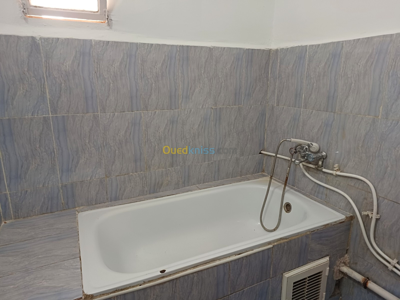 Location Appartement F3 Oran Bir el djir