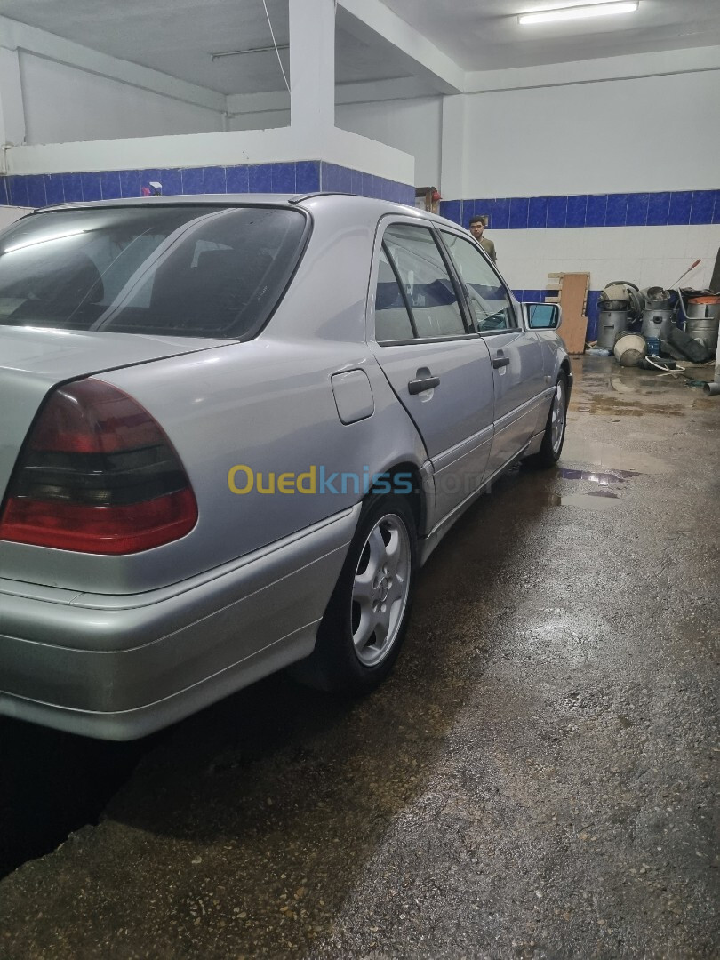 Mercedes Classe C 1998 C220cdi