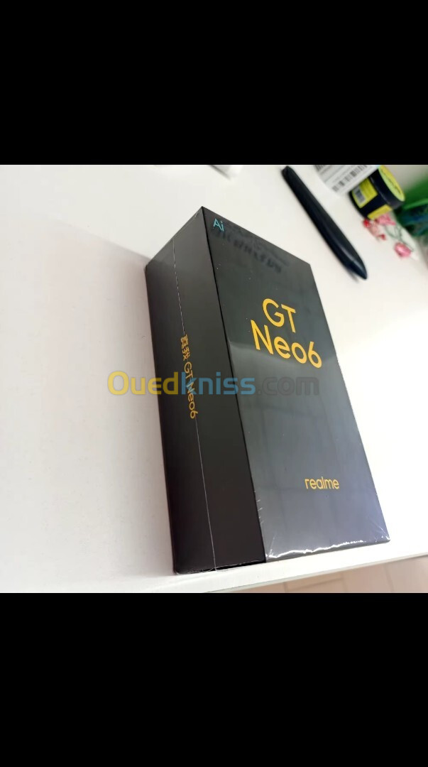 GT NEO 6 12GB - 256GB REALME