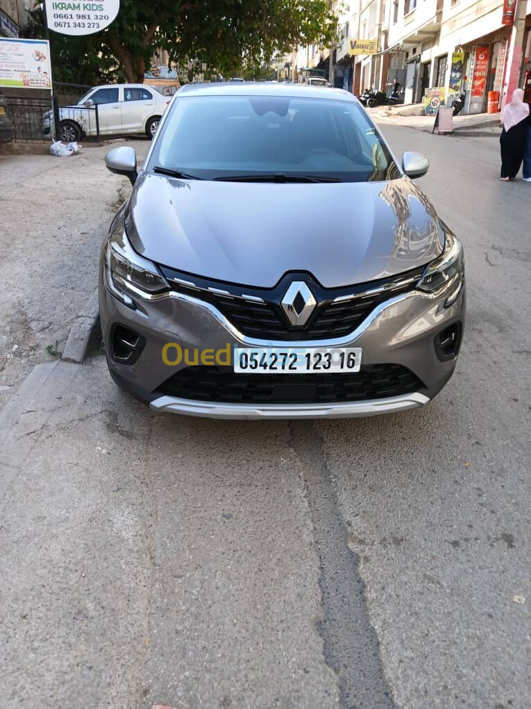 Renault Captur 2023 Intense