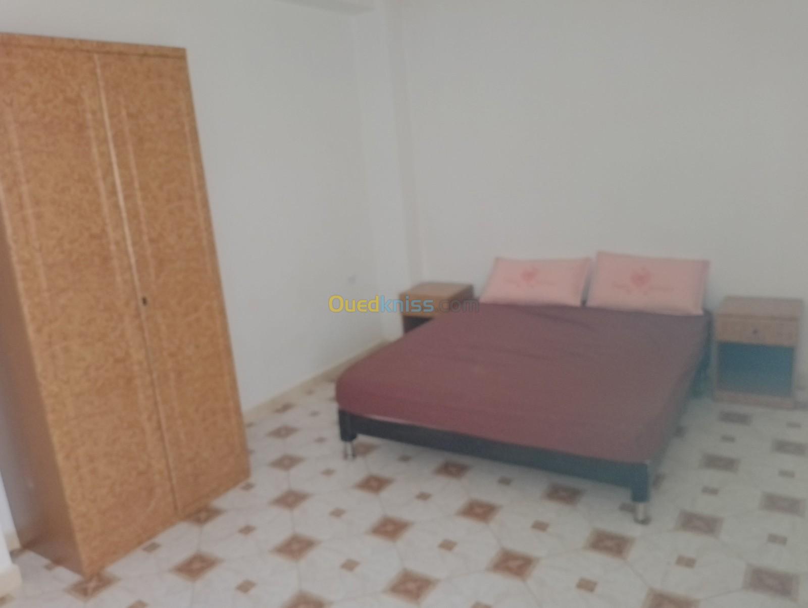 Location vacances Appartement F4 Mostaganem Mezghrane