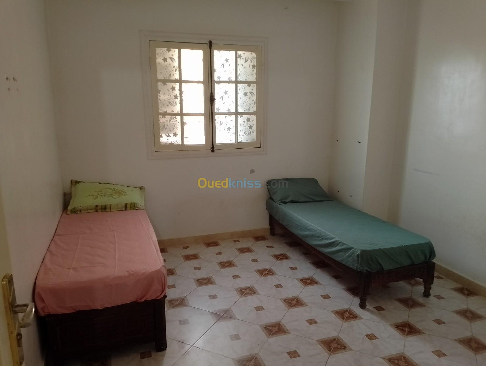 Location vacances Appartement F4 Mostaganem Mezghrane