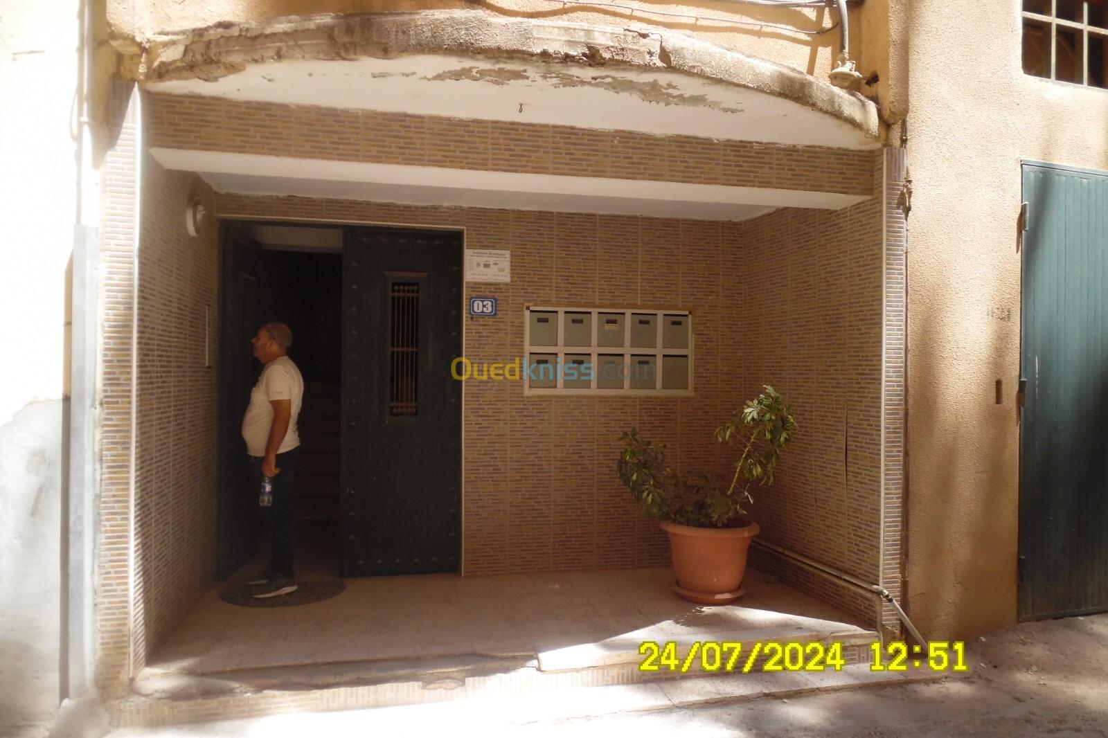 Vente Appartement F4 Alger Zeralda