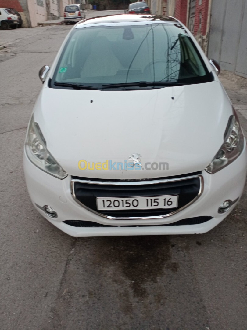 Peugeot 208 2015 Allure