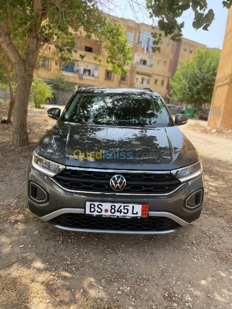 Volkswagen T-Roc 2023 Life+