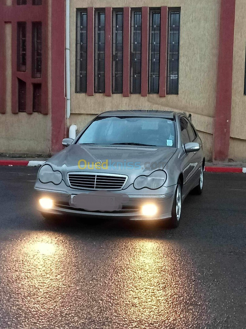 Mercedes Classe C 2003 Avenged