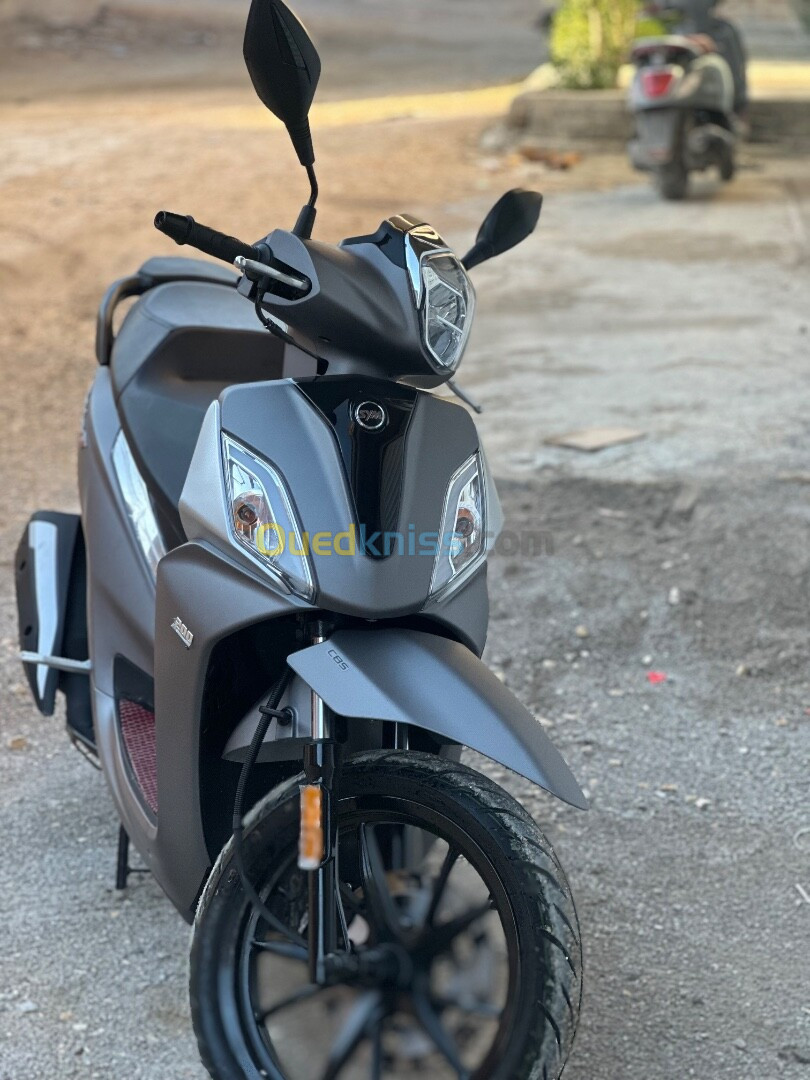 Sym St 200C 2024