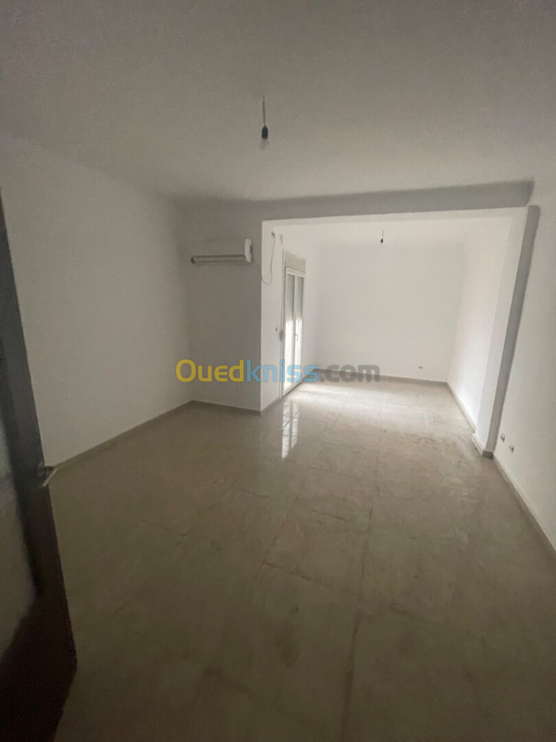 Location Appartement F4 Alger Reghaia