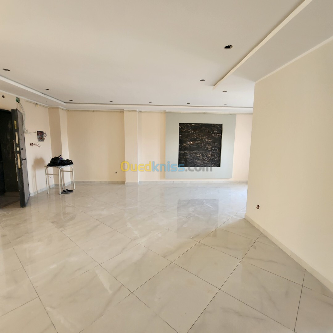 Vente Appartement F4 Alger Bordj el bahri