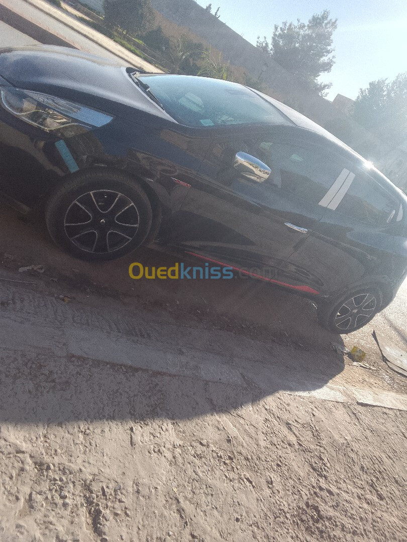 Renault Clio 4 2013 Dynamique plus