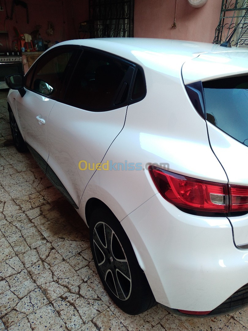 Renault Clio4 2015 Limited