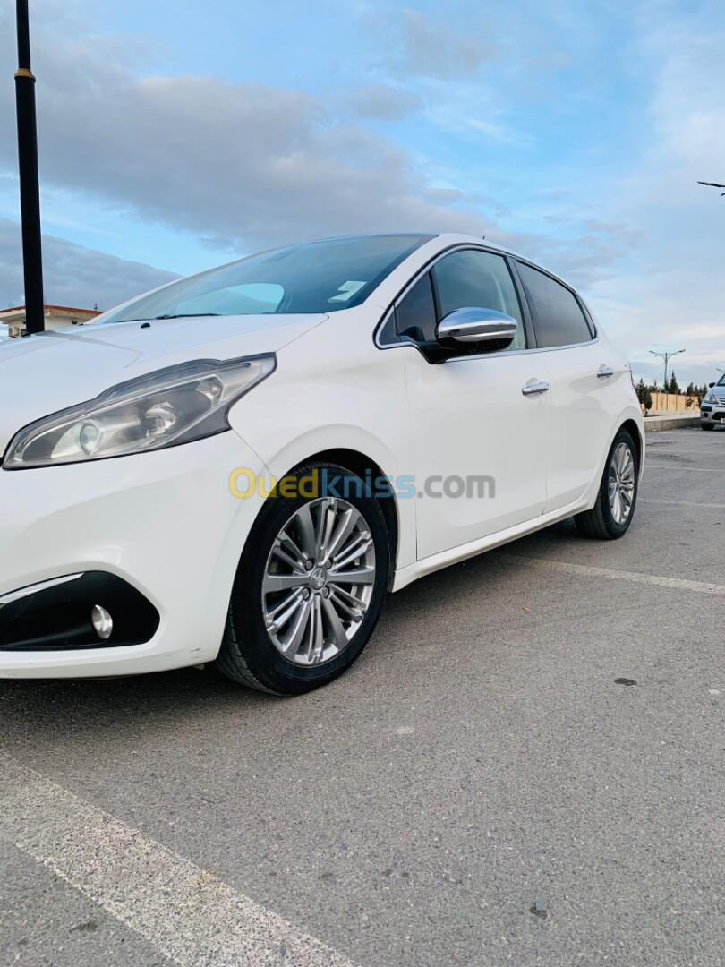 Peugeot 208 2020 Allure facelift