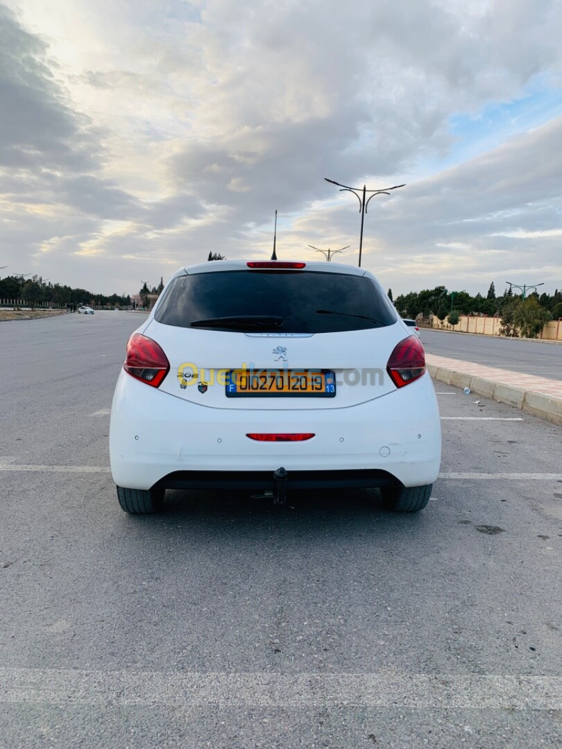 Peugeot 208 2020 Allure facelift