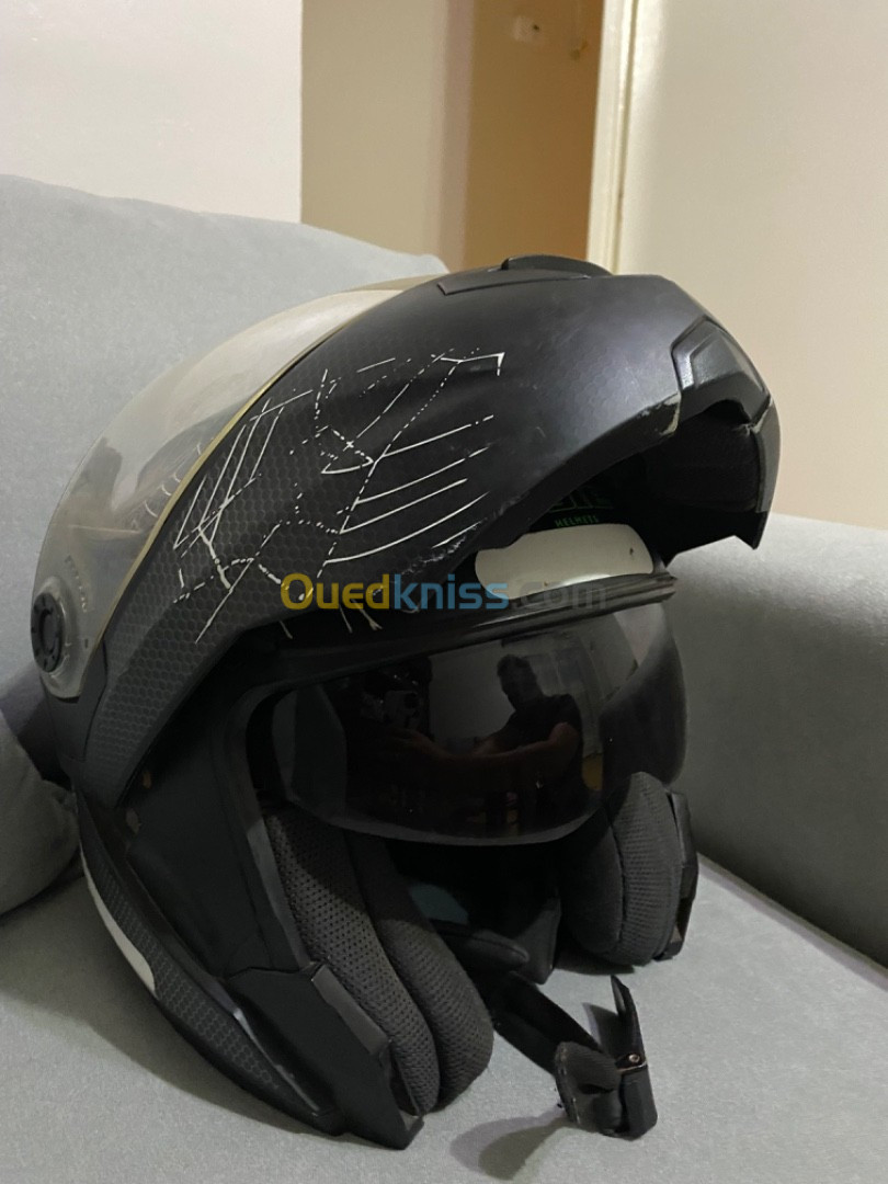 Casque moto 