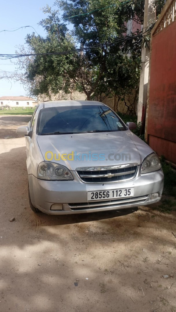 Chevrolet Optra 4 portes 2012 Optra 4 portes