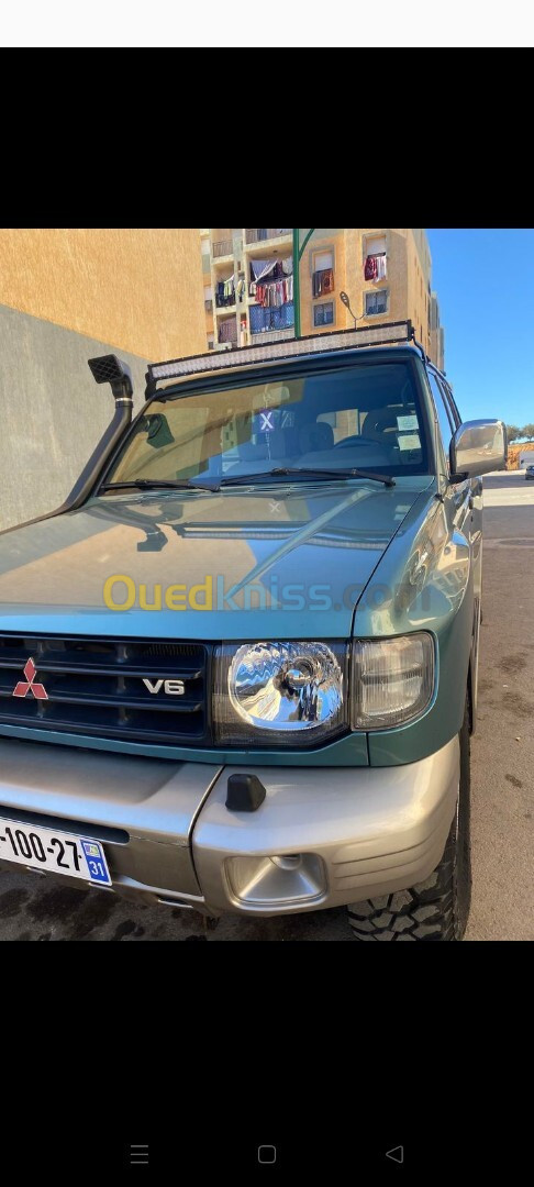 Mitsubishi Pajero Court 2000 Pajero langue