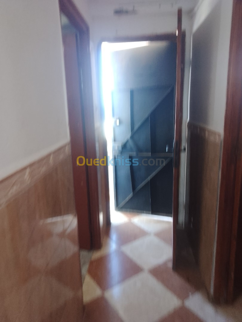 Location Appartement F3 Tipaza Ain tagourait