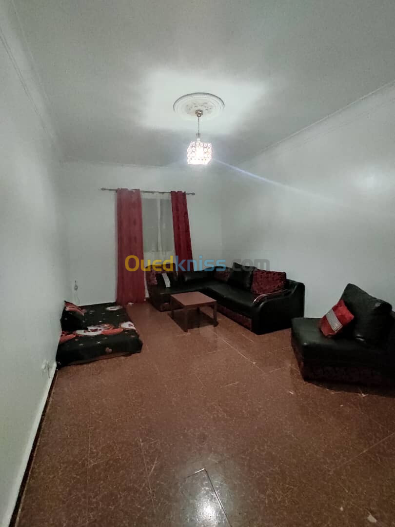 Location vacances Appartement F4 Mostaganem Mostaganem