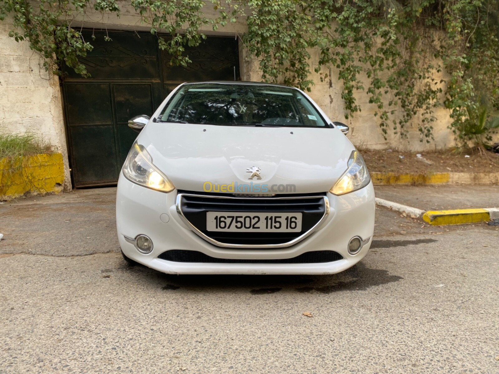 Peugeot 208 2015 Allure Facelift