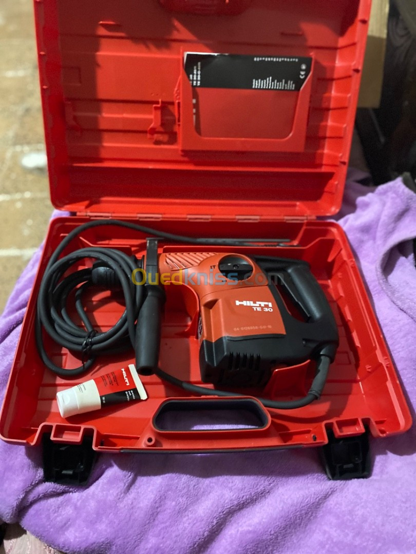 PERFORATEUR hilti TE 30