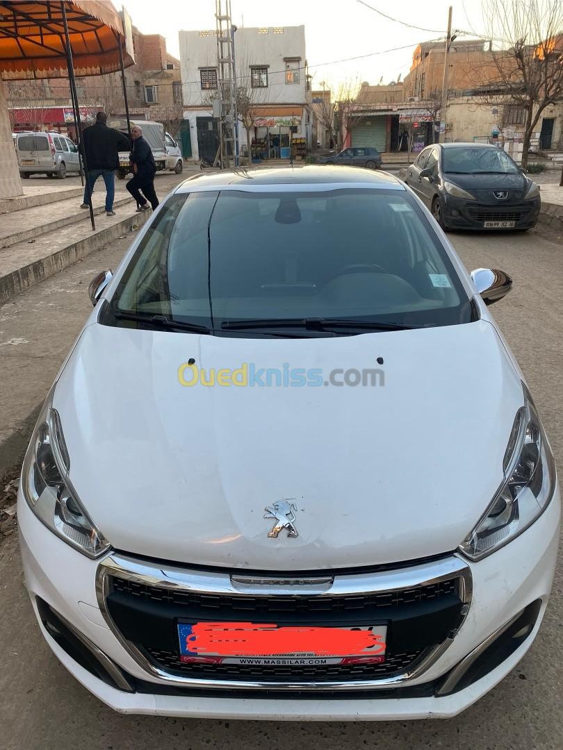 Peugeot 208 2015 Allure Facelift