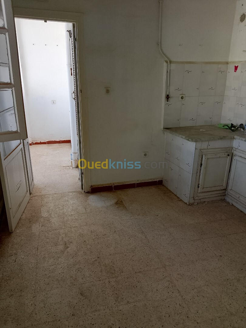 Location Appartement F3 Alger Ain benian