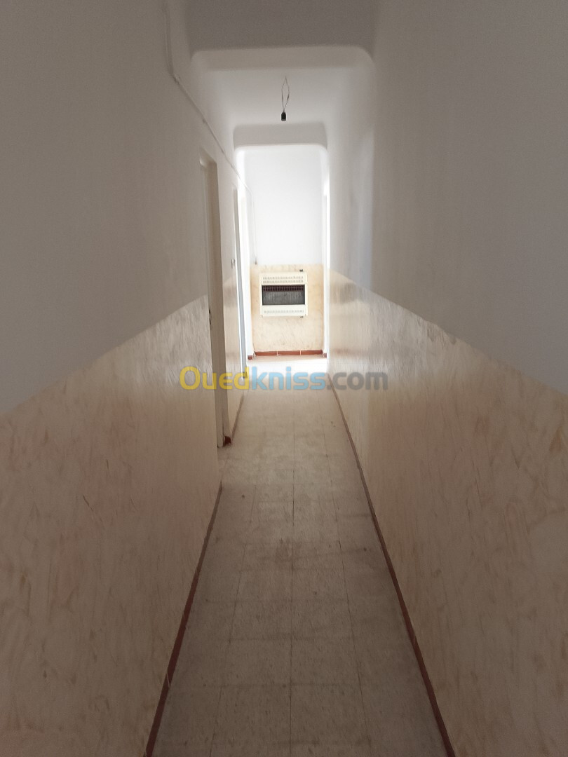 Location Appartement F3 Alger Ain benian