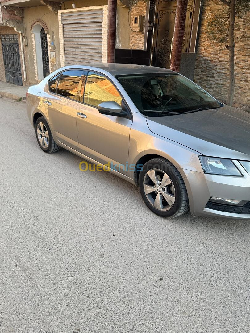 Skoda Octavia 2019 Ambition