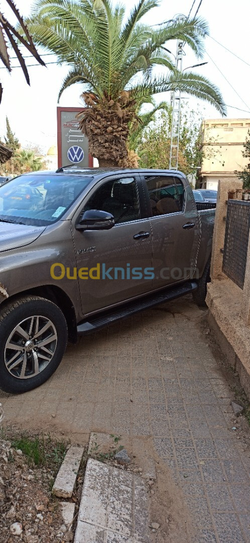 Toyota Hilux 2020 LEGEND DC 4x4 Pack Luxe