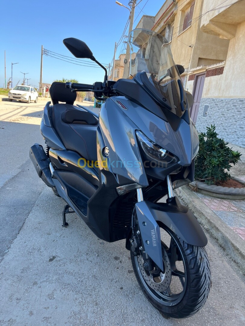 Yamaha Xmax 300 tech max 