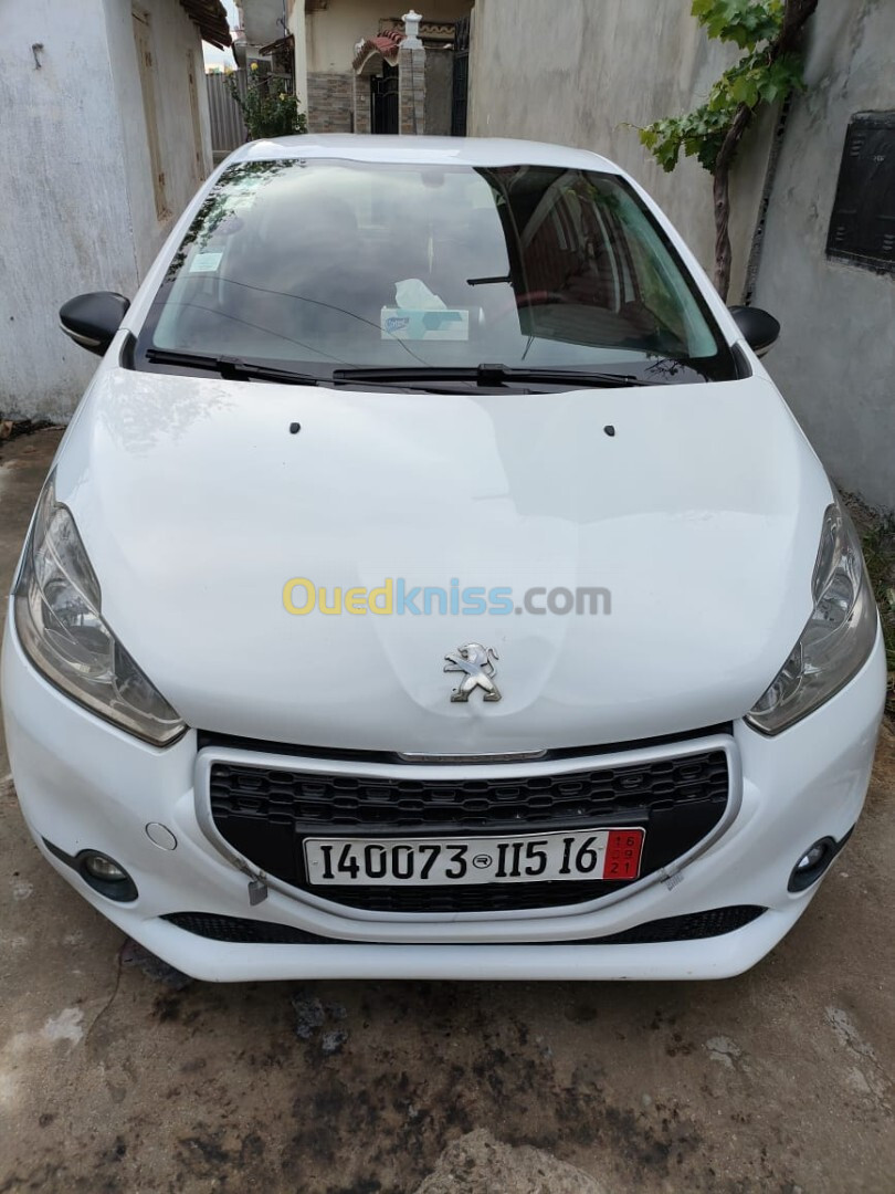 Peugeot 208 2015 Active Facelift