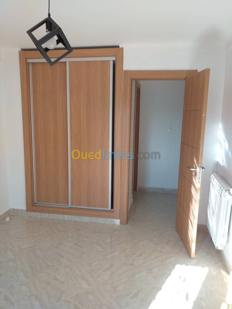 Location Appartement F4 Alger Draria