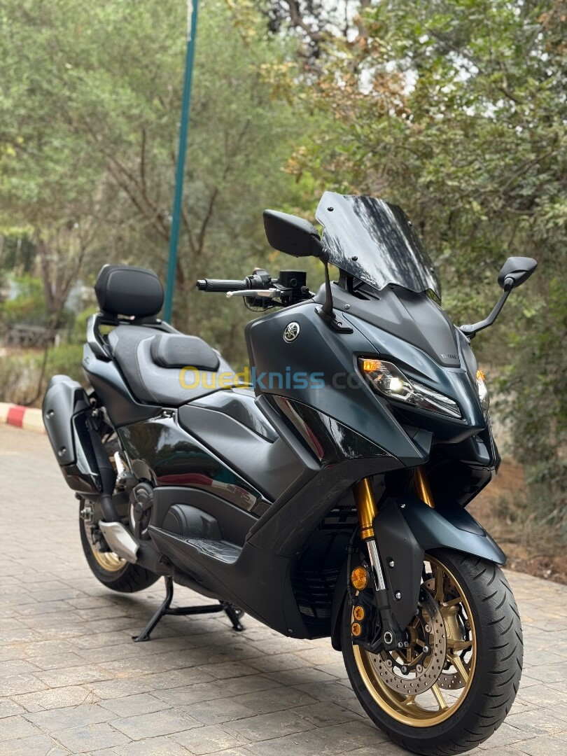 Yamaha Tmax 562 tech max 2022