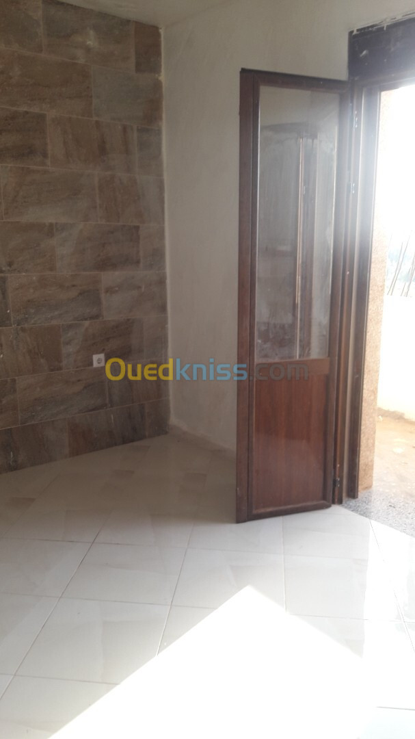 Location Appartement F2 Alger Ain benian