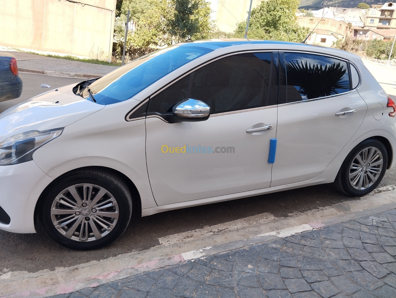 Peugeot 208 2016 Allure Facelift