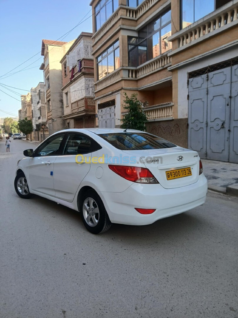 Hyundai Accent RB  4 portes 2013 Accent RB  4 portes